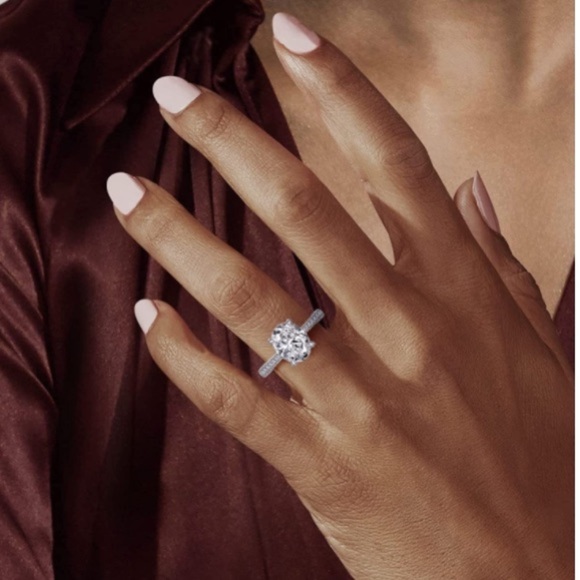 14k Certified 3 ct Colorless VVS1 Diamond Moissanite Ring - Picture 13 of 13